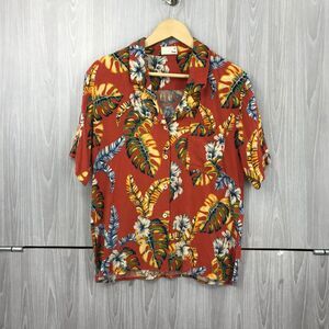 Aritzia Wilfred Free Hawaiian Button Down Short Sleeve Shirt Medium 100%‎ Rayon
